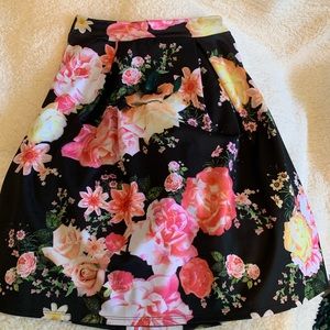 Women’s Floral Skirt